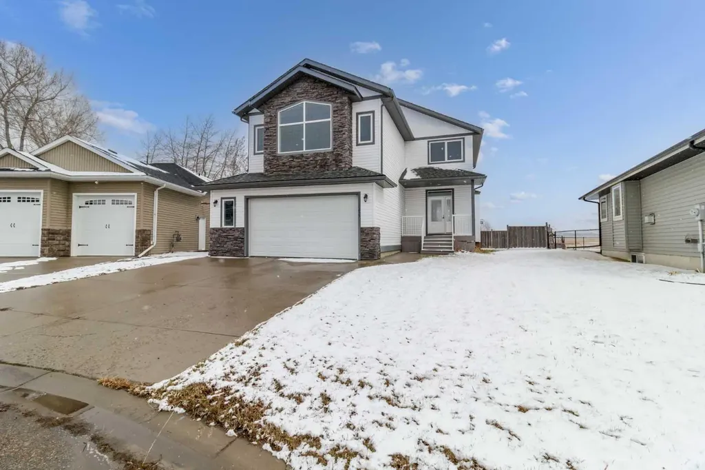 1235 21 Street Bowden AB T0M0K0
