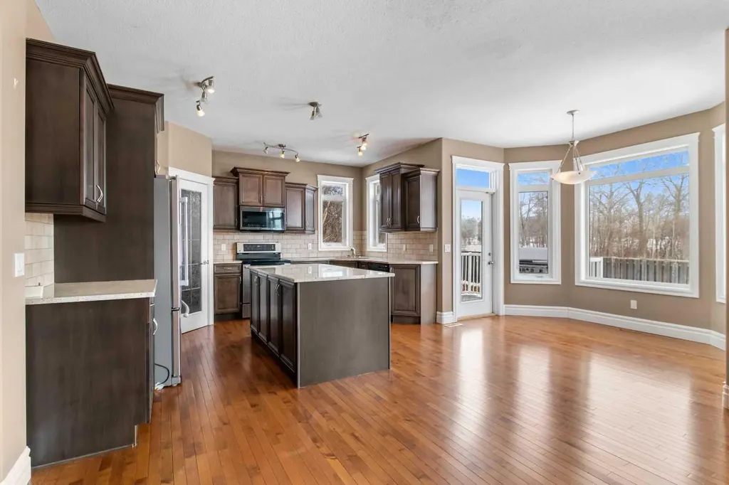 1235 21 Street Bowden AB T0M0K0