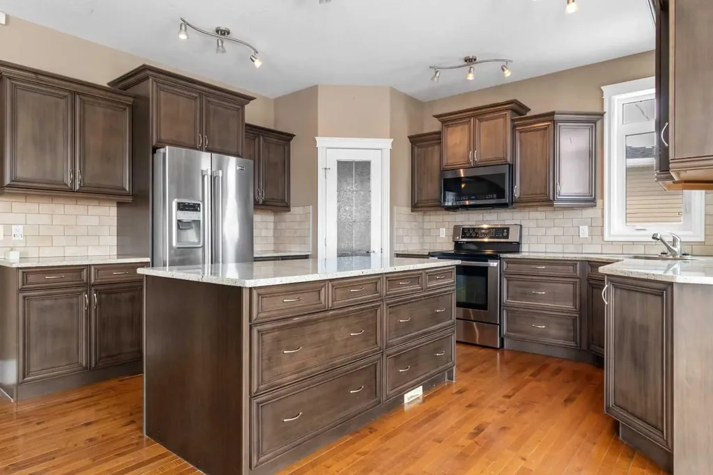 1235 21 Street Bowden AB T0M0K0