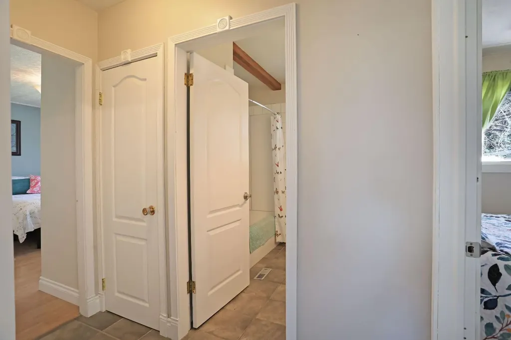 215 1 Street E Duchess AB T0J 0Z0