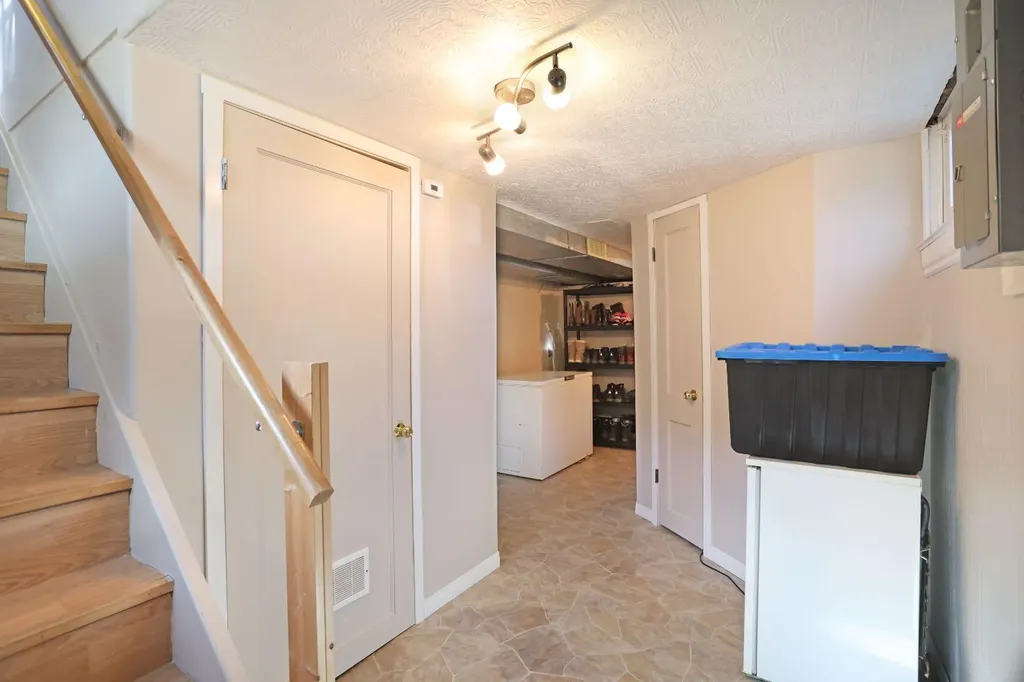 215 1 Street E Duchess AB T0J 0Z0