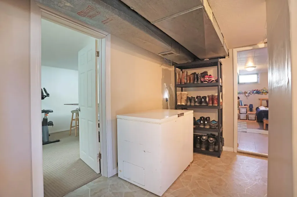 215 1 Street E Duchess AB T0J 0Z0
