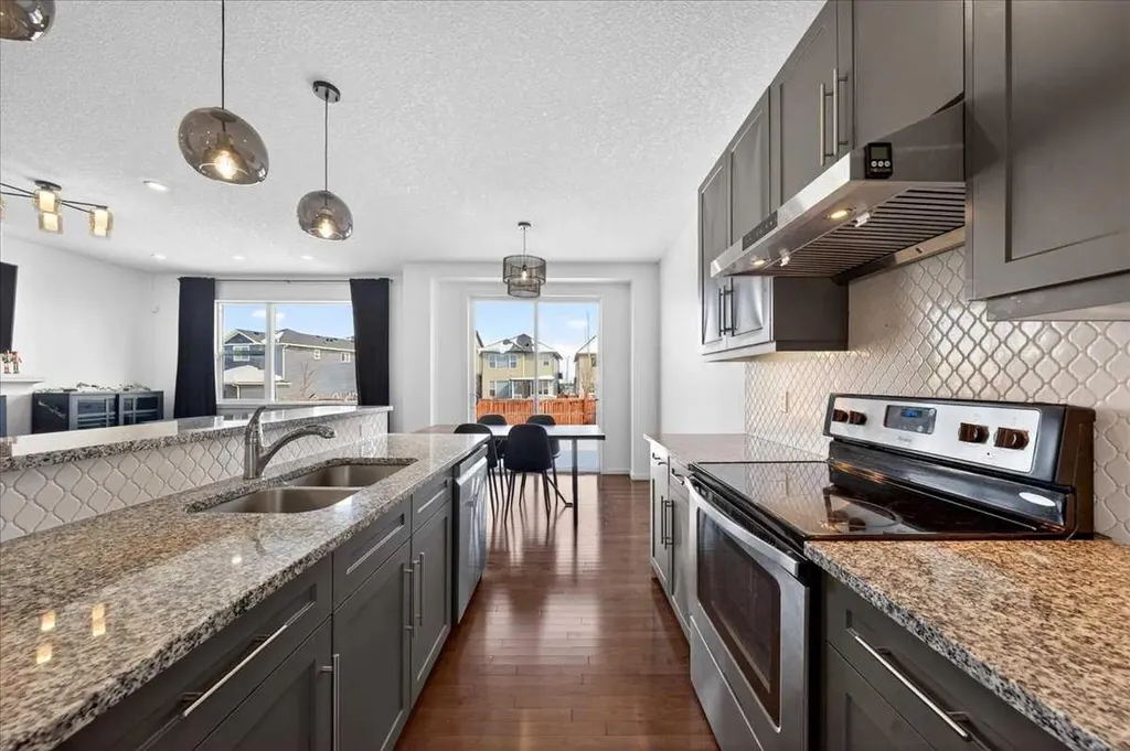 20 Nolancrest Green NW Calgary AB T3R0P8