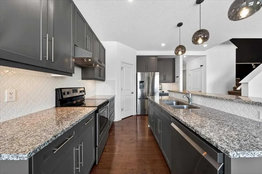 20 Nolancrest Green NW Calgary AB T3R0P8