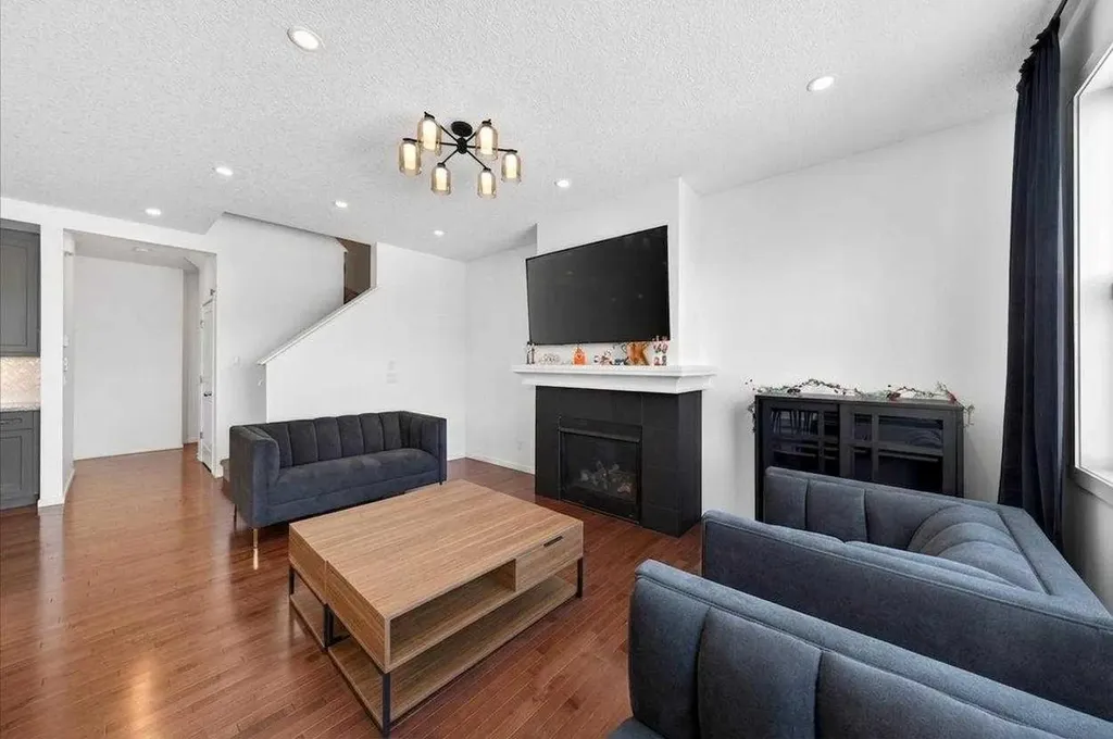 20 Nolancrest Green NW Calgary AB T3R0P8