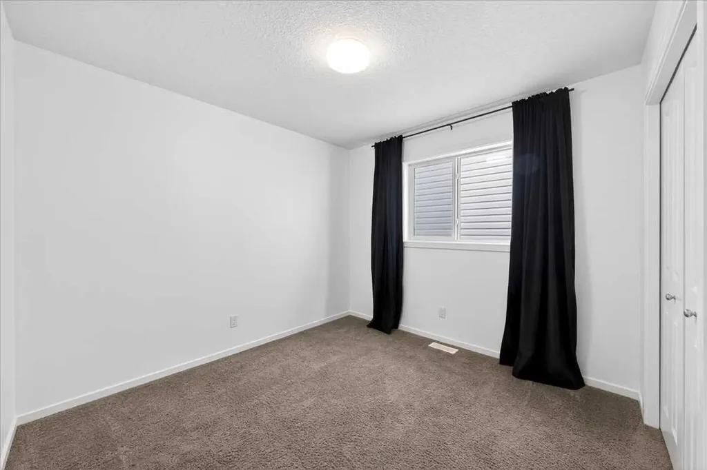 20 Nolancrest Green NW Calgary AB T3R0P8