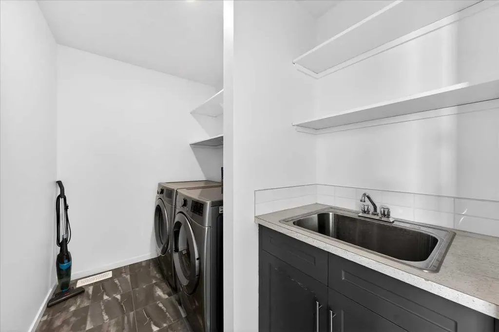 20 Nolancrest Green NW Calgary AB T3R0P8