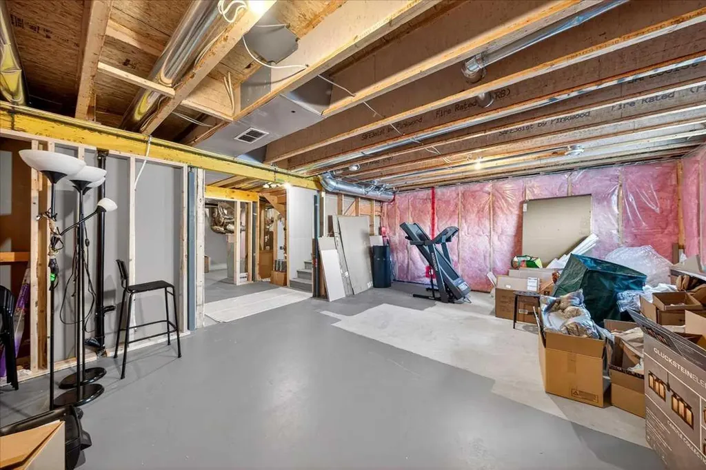 20 Nolancrest Green NW Calgary AB T3R0P8