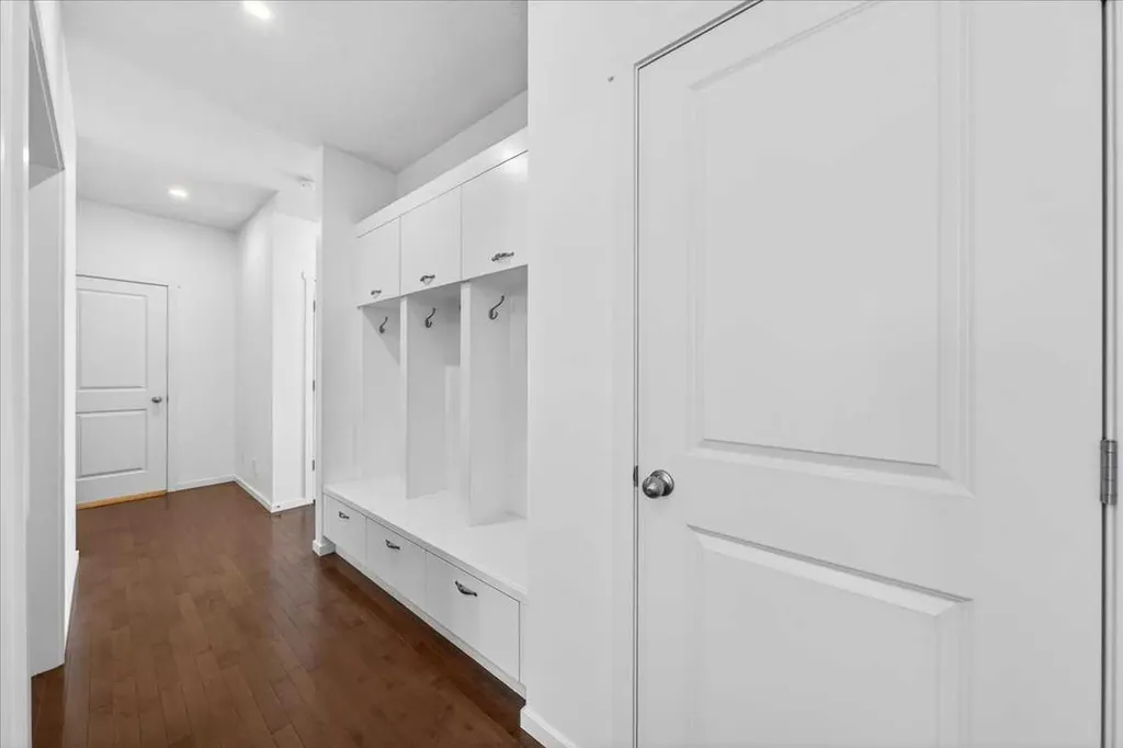 20 Nolancrest Green NW Calgary AB T3R0P8