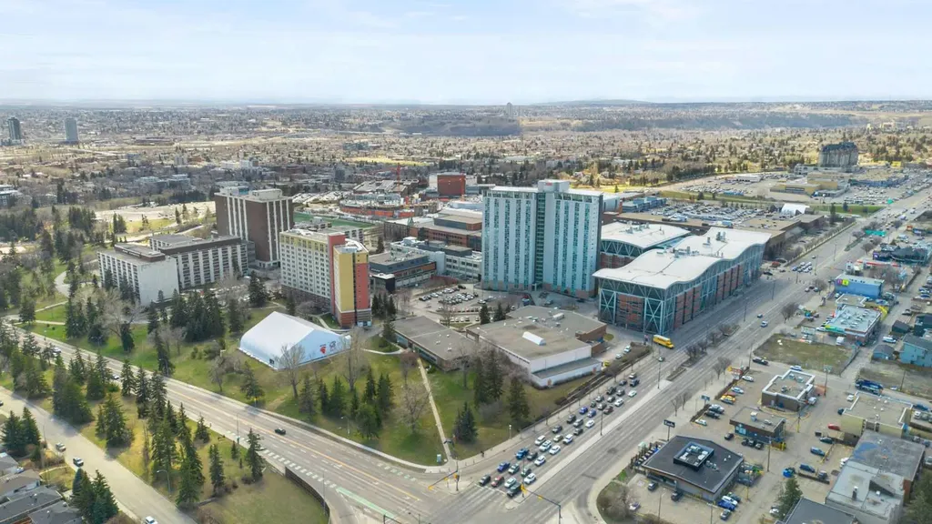 1740 9 Street NW Calgary AB T2M 4Z5