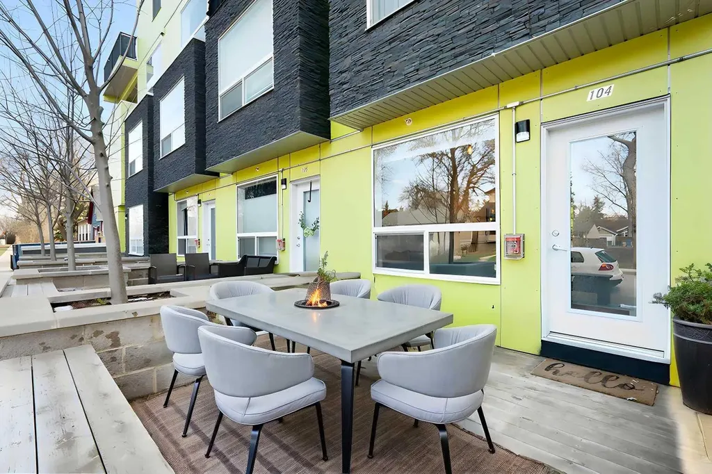 1740 9 Street NW Calgary AB T2M 4Z5
