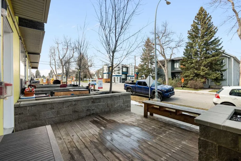 1740 9 Street NW Calgary AB T2M 4Z5