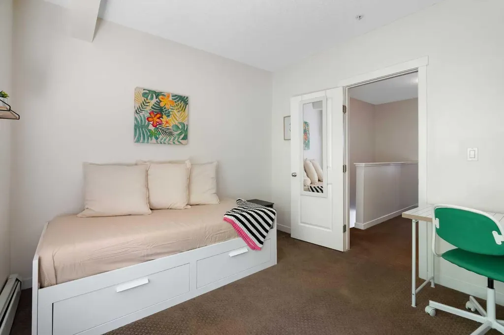 1740 9 Street NW Calgary AB T2M 4Z5
