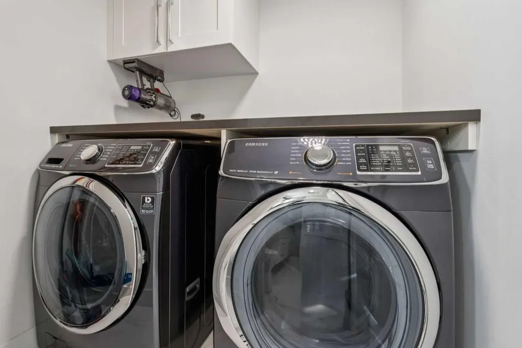 400 Eau Claire Avenue SW Calgary AB T2P 4X2