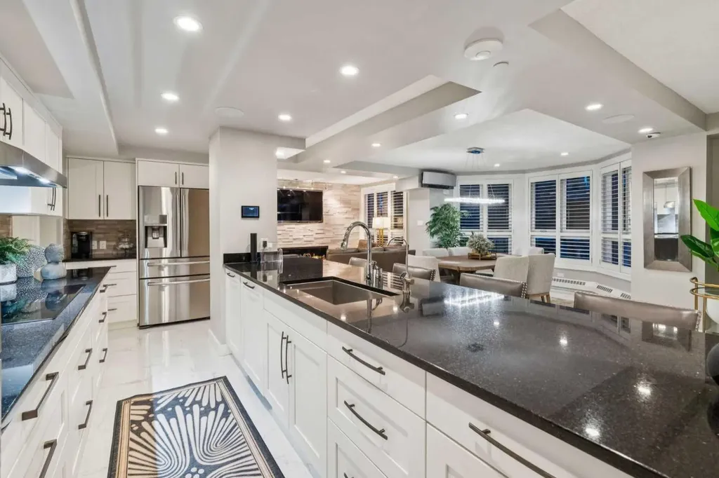 400 Eau Claire Avenue SW Calgary AB T2P 4X2