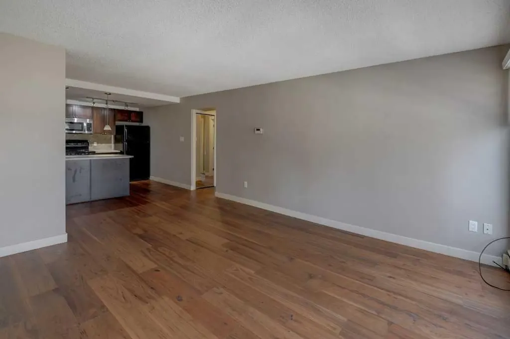 1025 14 Avenue SW Calgary AB T2R 0N9