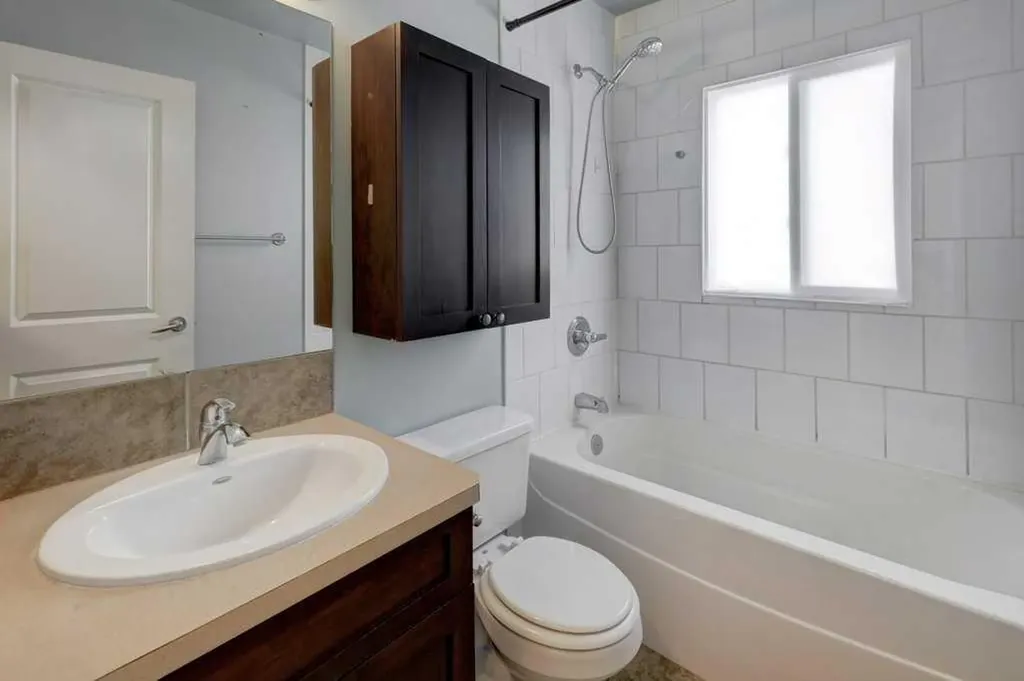 1025 14 Avenue SW Calgary AB T2R 0N9