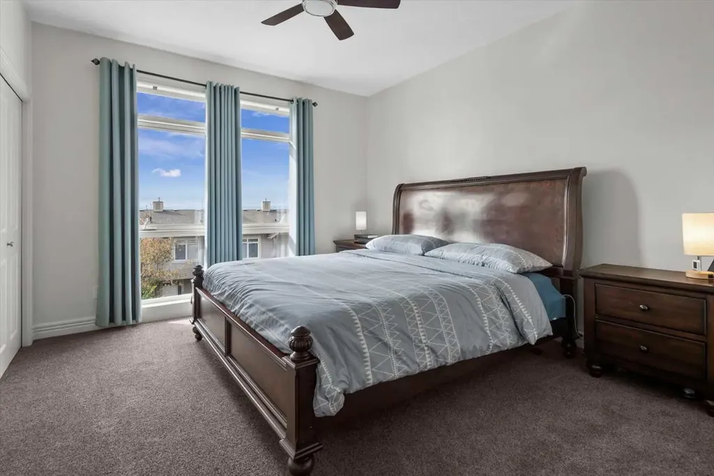 164 Rockyledge View NW Calgary AB T3G 6B2