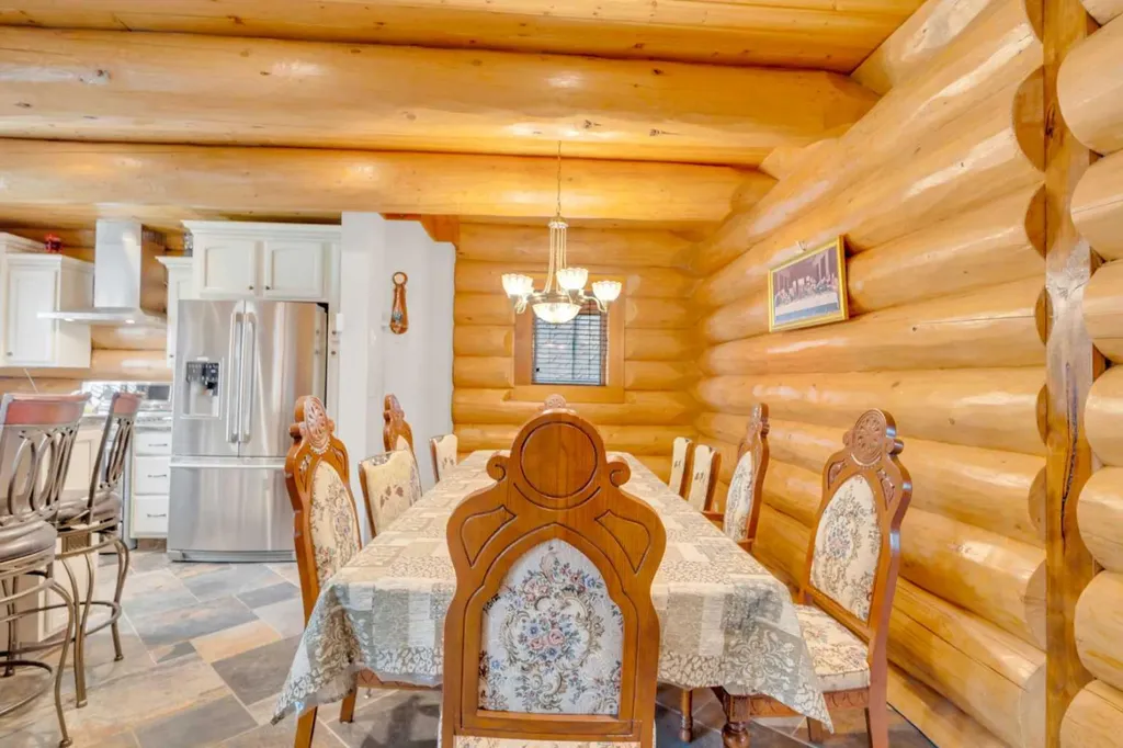 8 Oliver Avenue Gull Lake AB T4L 2N1