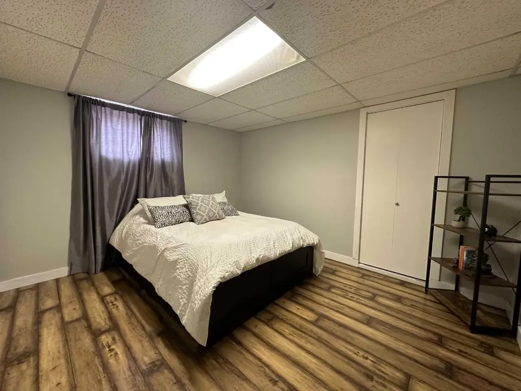 5002 57 Avenue Ponoka AB T4J 1G5