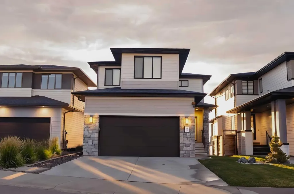 781 Atlantic Cove W Lethbridge AB T1J 5S9