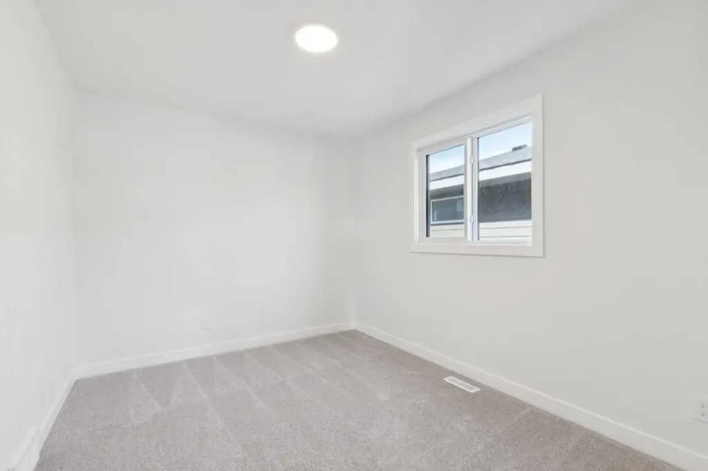 434 Bighorn Avenue SW Calgary AB T2Y1C9
