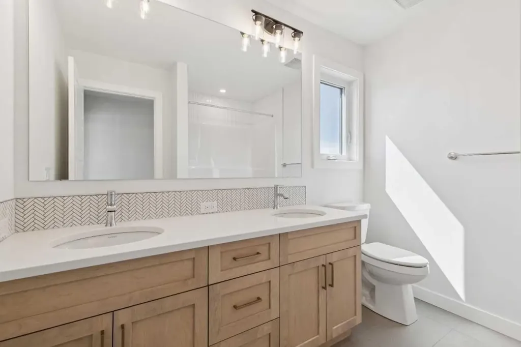 434 Bighorn Avenue SW Calgary AB T2Y1C9