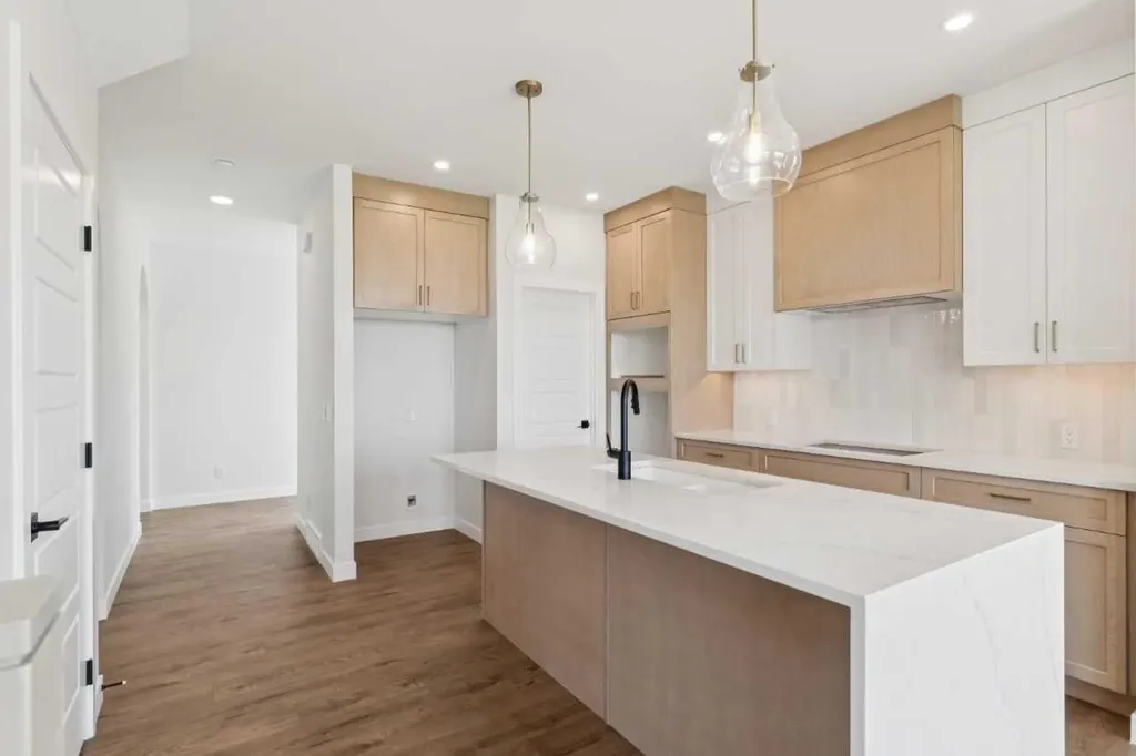 434 Bighorn Avenue SW Calgary AB T2Y1C9
