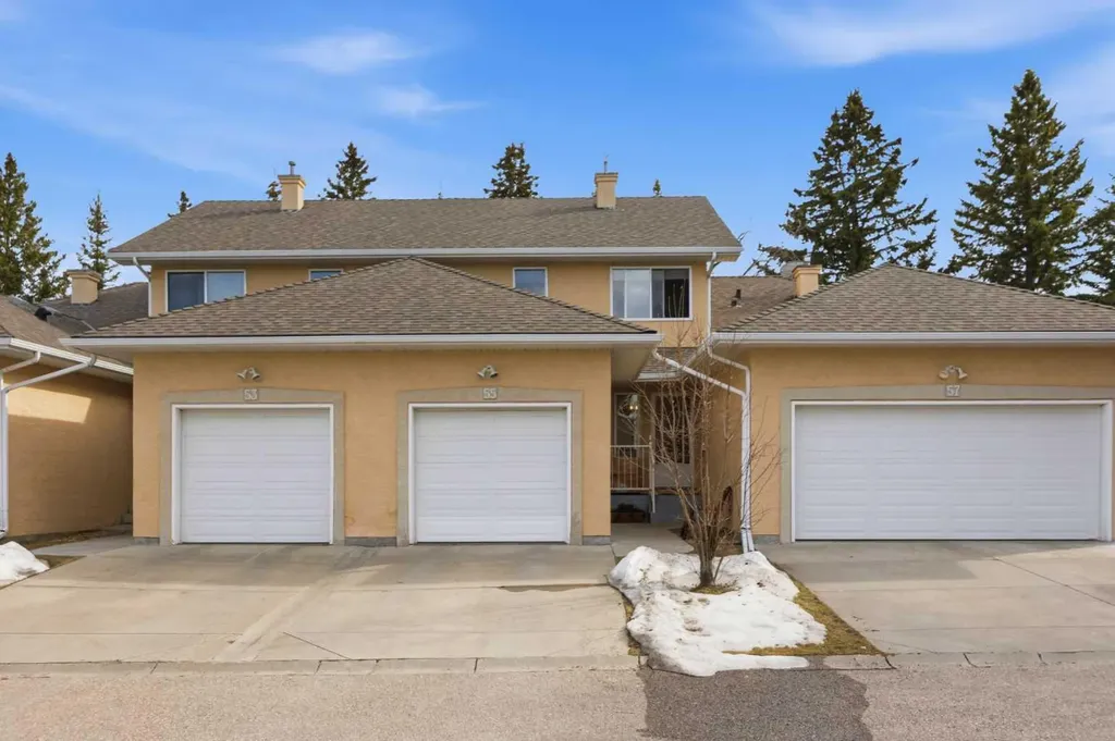 55 Cedarview Mews SW Calgary AB T2W6H8
