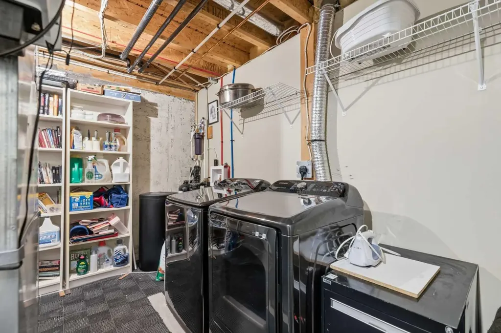 55 Cedarview Mews SW Calgary AB T2W6H8