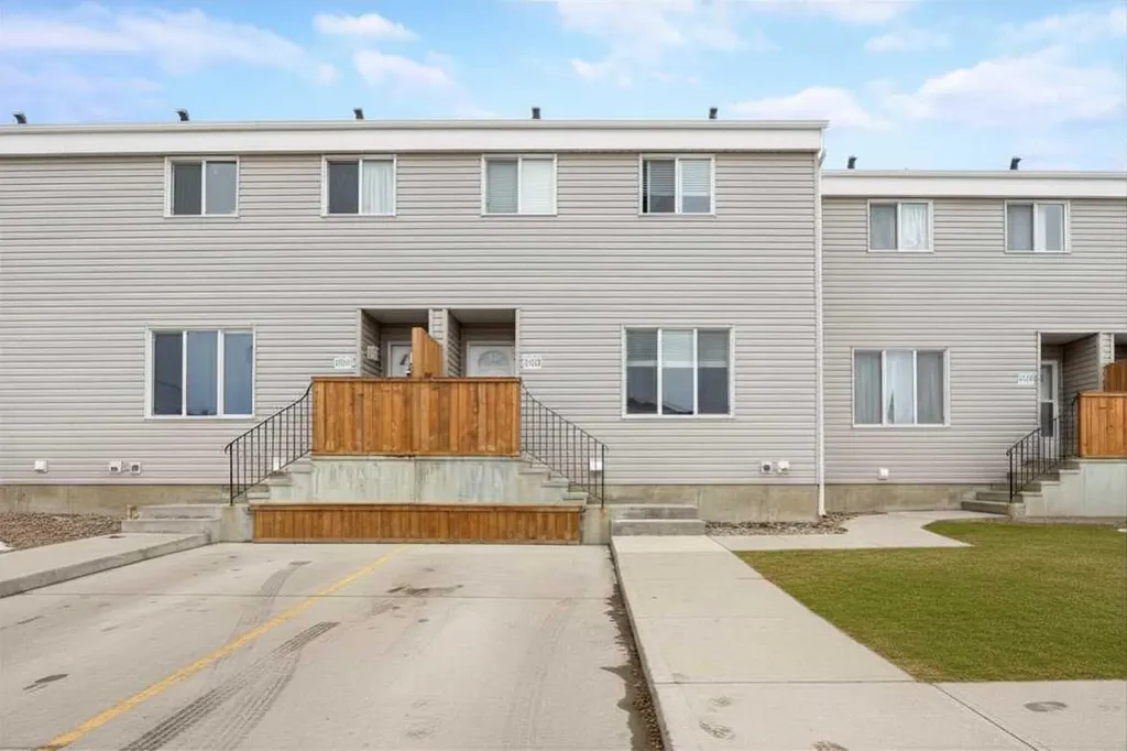 711 Beacon Hill Drive Fort Mcmurray AB T9H 3R5