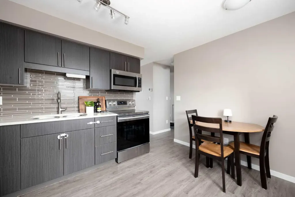 711 Beacon Hill Drive Fort Mcmurray AB T9H 3R5