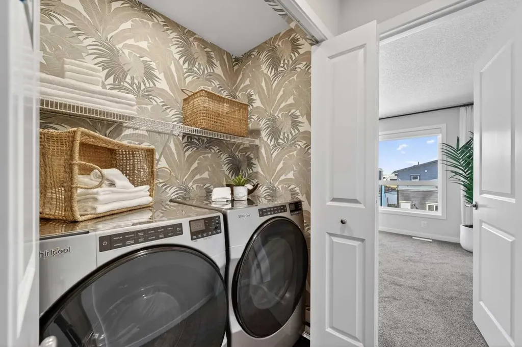 16 Belmont Place SW Calgary AB T2X 5E3