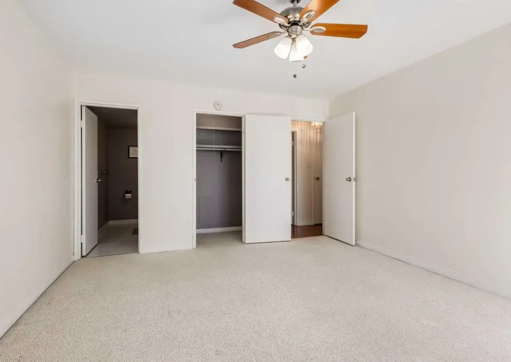 8948 Elbow Drive SW Calgary AB T2V 0H9