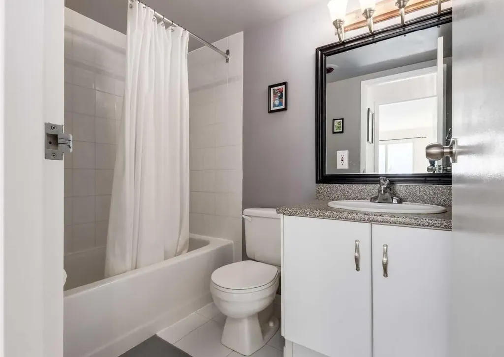 8948 Elbow Drive SW Calgary AB T2V 0H9