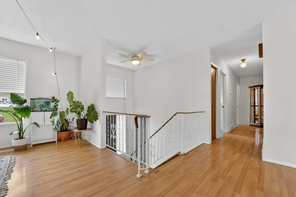 943 East Avenue Pincher Creek AB T0K 1W0
