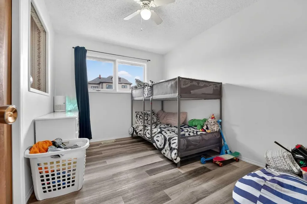 943 East Avenue Pincher Creek AB T0K 1W0