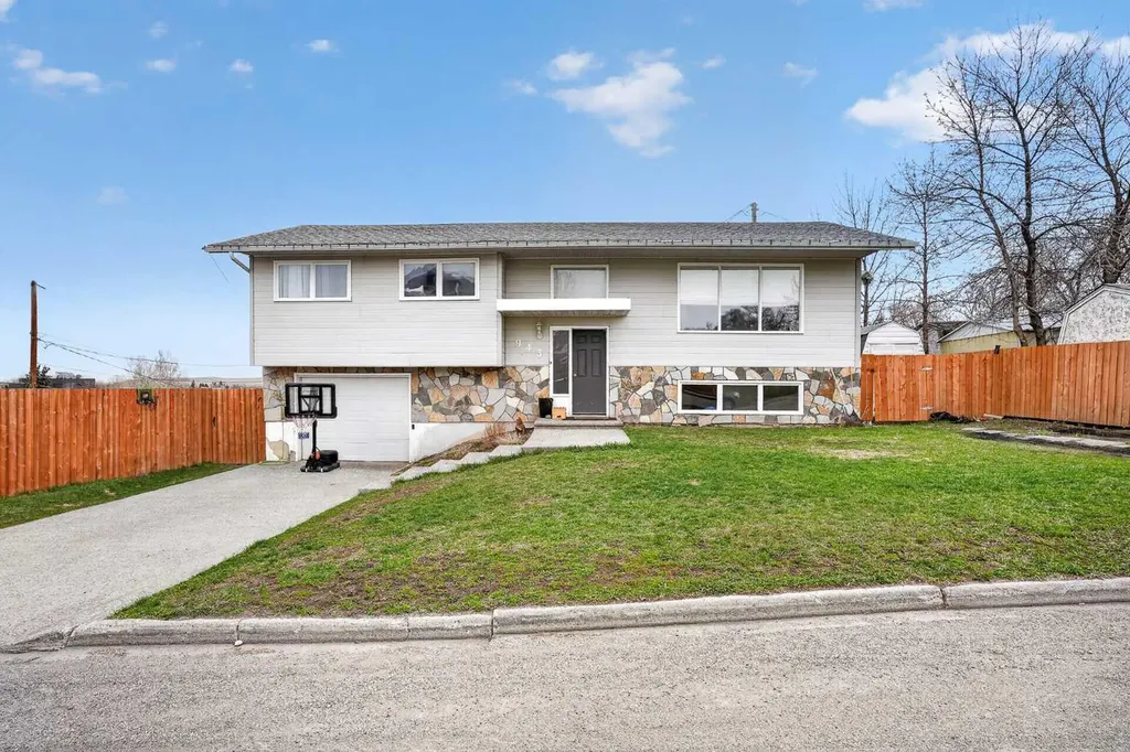 943 East Avenue Pincher Creek AB T0K 1W0