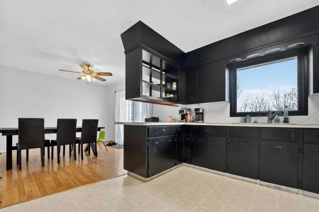 943 East Avenue Pincher Creek AB T0K 1W0
