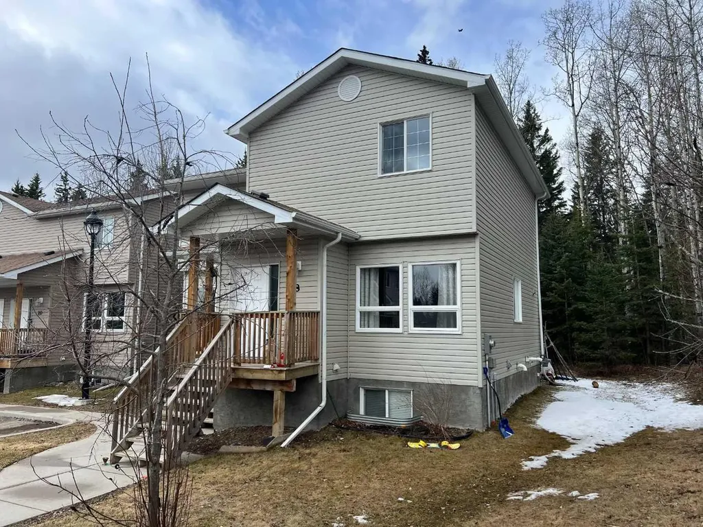 624 41 Street Edson AB T7E 1A4