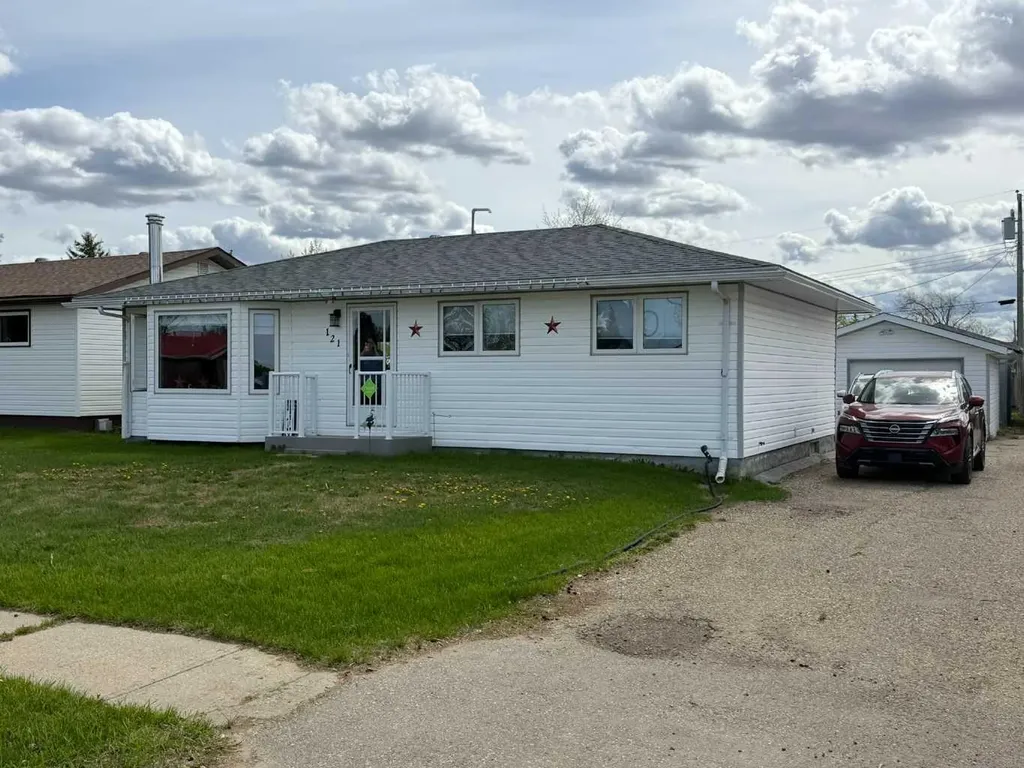 121 2 Avenue Falher AB T0H 1M0