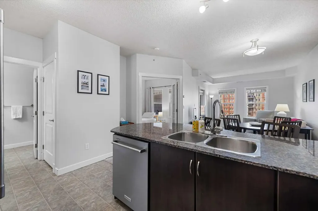 11811 Lake Fraser Drive SE Calgary AB T2J 7J4