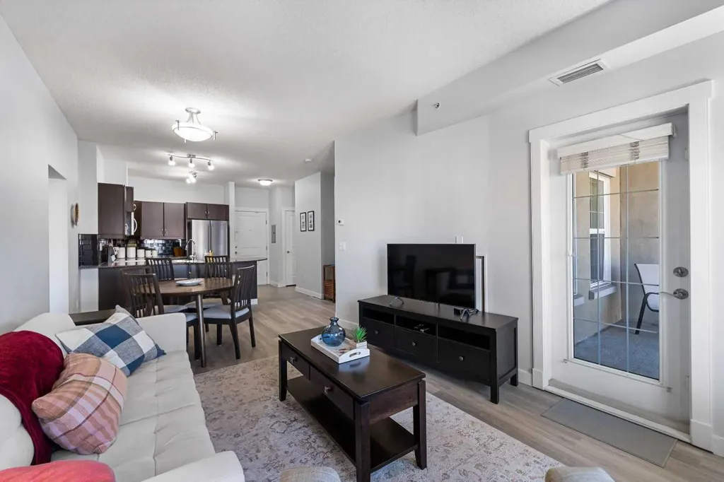 11811 Lake Fraser Drive SE Calgary AB T2J 7J4