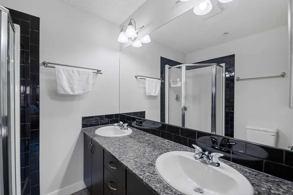 11811 Lake Fraser Drive SE Calgary AB T2J 7J4