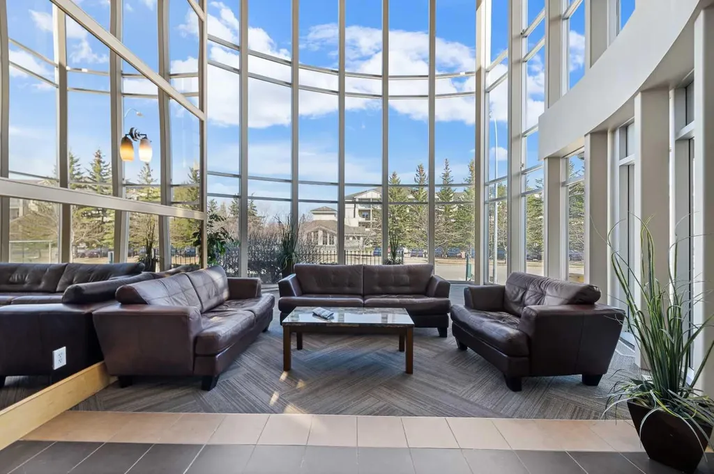 11811 Lake Fraser Drive SE Calgary AB T2J 7J4