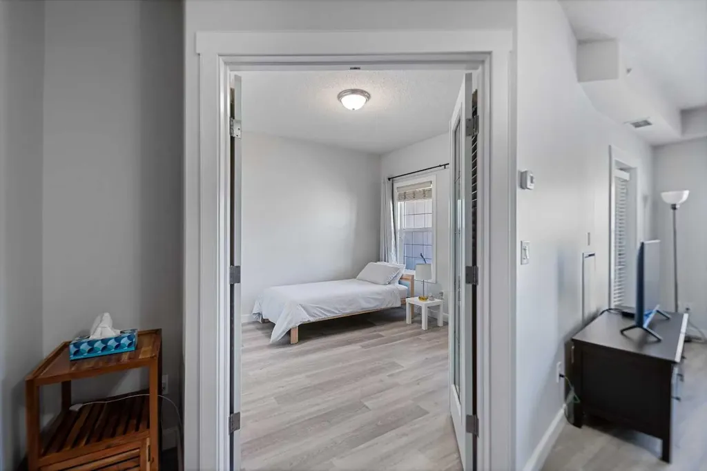 11811 Lake Fraser Drive SE Calgary AB T2J 7J4