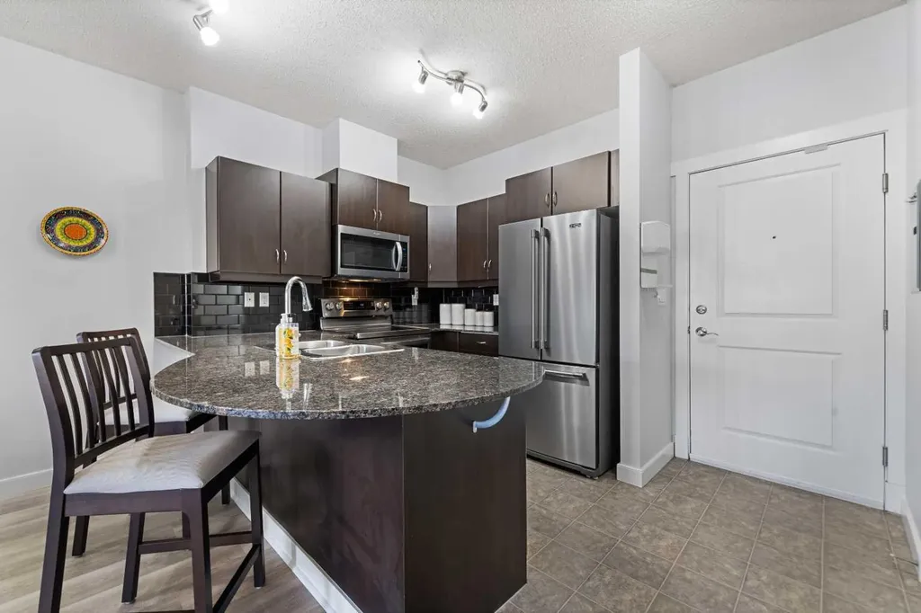 11811 Lake Fraser Drive SE Calgary AB T2J 7J4