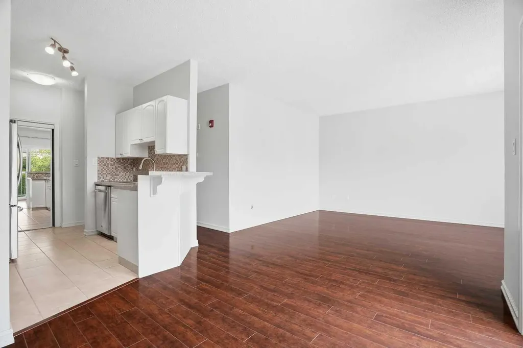 44 6a Street NE Calgary AB T2E4A3
