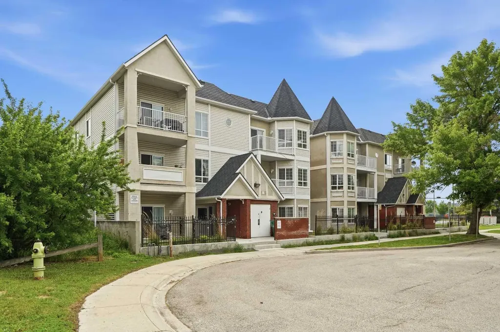 44 6a Street NE Calgary AB T2E4A3