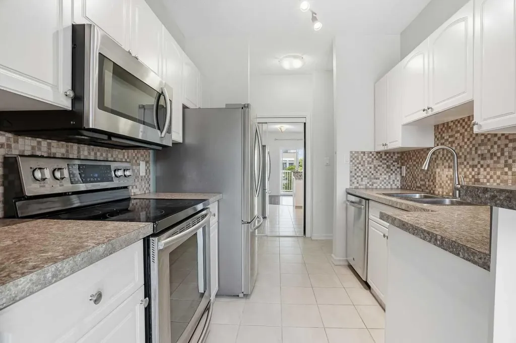 44 6a Street NE Calgary AB T2E4A3